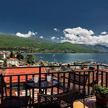 Ines Apartments Ohrid Esterno foto