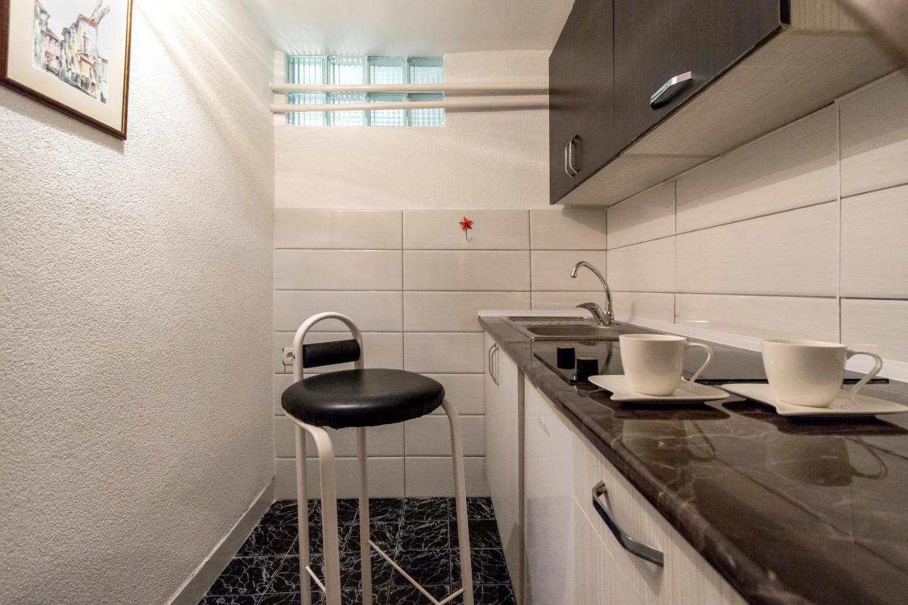 Ines Apartments Ohrid Esterno foto
